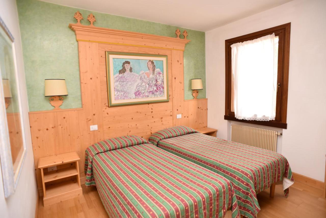 Albergo Da Gildo Follina Bagian luar foto