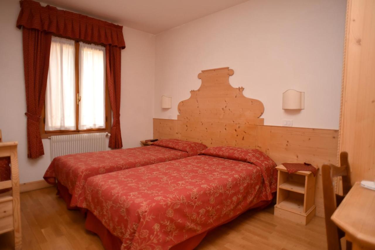 Albergo Da Gildo Follina Bagian luar foto
